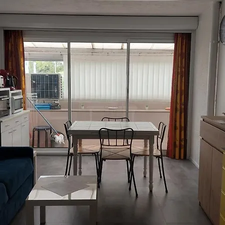 Yucca Apartment